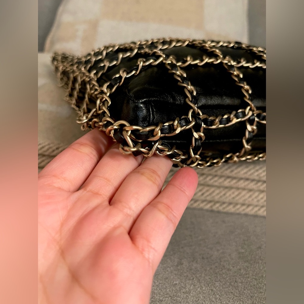 Chanel Cage Chain Tote Bag - Picture 4 of 9